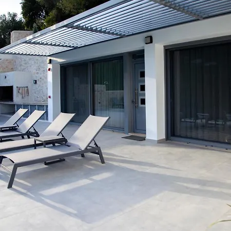 Villa Roya *