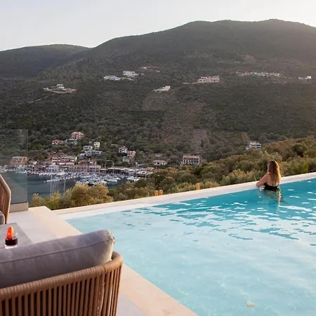 Roya Villa